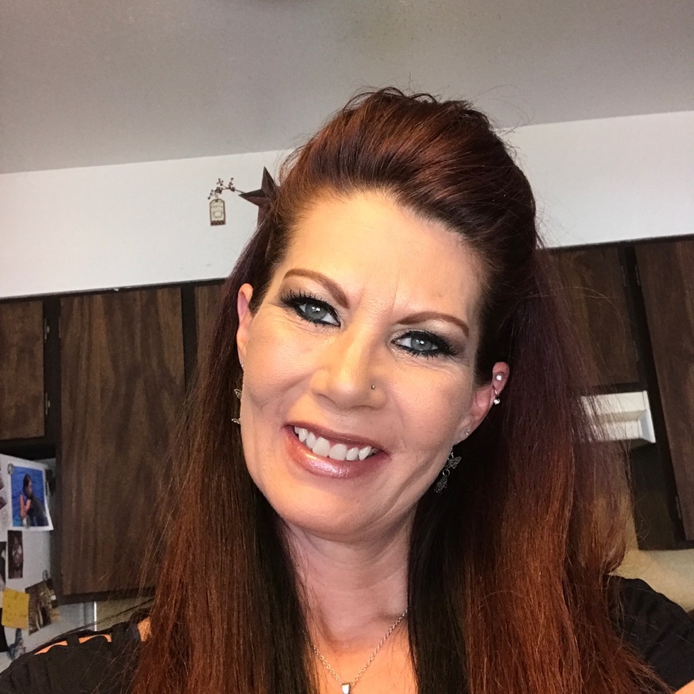 Meet your Posher, Laceen